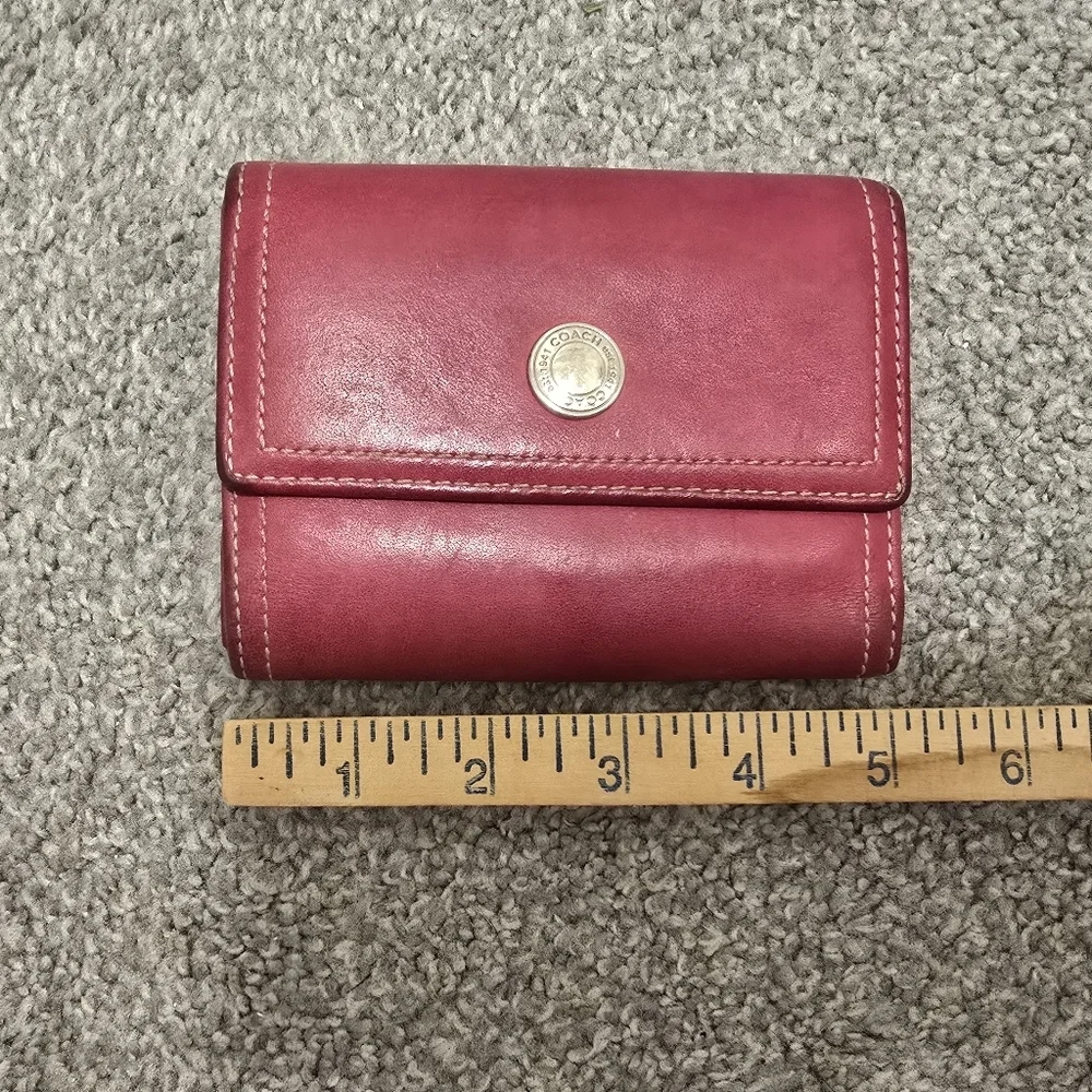 Coach Pink Leather Wallet Boho Chic Girlcore Cabincore Barbie Simplechic